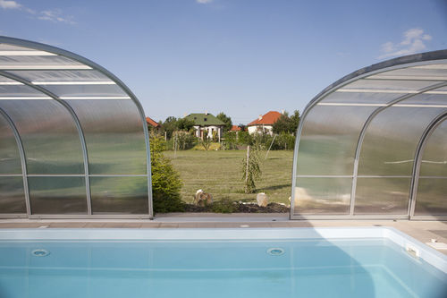 Piscine coque - APHRODITE 900 - Aquacomet Kft. - d'extérieur / enterrée / en céramique
