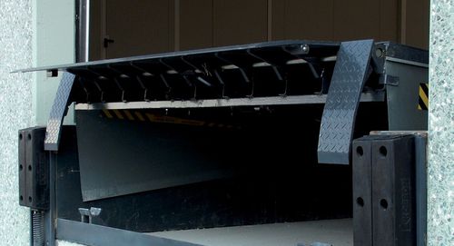 Niveleur de quai électrohydraulique - HINGED FLAP - KOPRON - à lèvre basculante