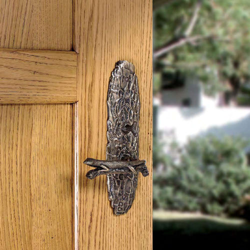 Poignée pour porte - LIZARD : ENTRY WAY - Martin Pierce - en bronze / contemporaine / avec serrure intégrée