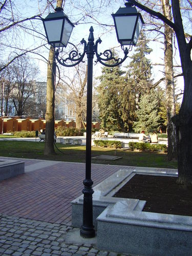 Lampadaire urbain - VILLA-C2 - KRONEMAG MILLENIUM srl - classique / en fonte / autres sources