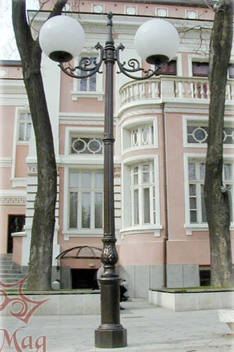 Lampadaire urbain - B1-C2 - KRONEMAG MILLENIUM srl - classique / en fonte / autres sources