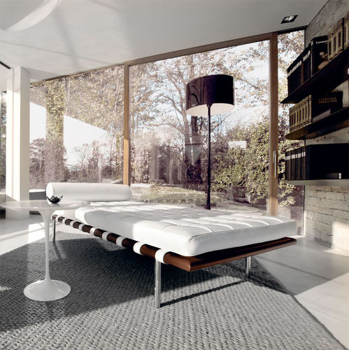 Lit de jour contemporain - BARCELONA® - Knoll international - en cuir / en frêne / avec piètement en acier inoxydable poli