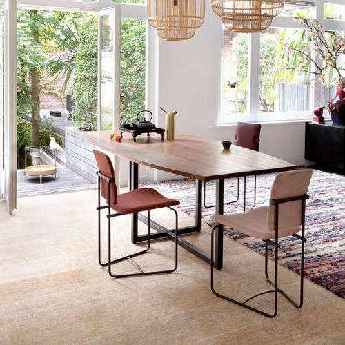 Table à manger contemporaine - ROGER T48W - GHYCZY - en chêne / en noyer / en bois massif