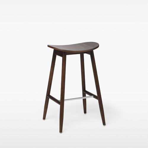 Tabouret de bar contemporain - ICHA  - Massproductions - en chêne / en hêtre / tapissé