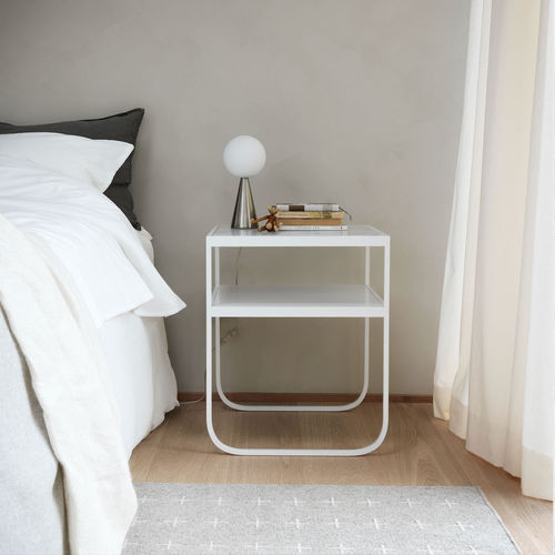 Table de chevet contemporaine - NATI TATI - Asplund - en chêne / en MDF laqué / en métal laqué