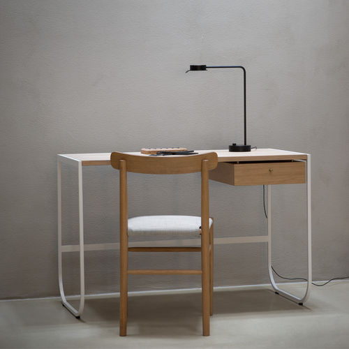 Bureau sur pied - TATI - Asplund - contemporain / en chêne / avec piètement en métal laqué