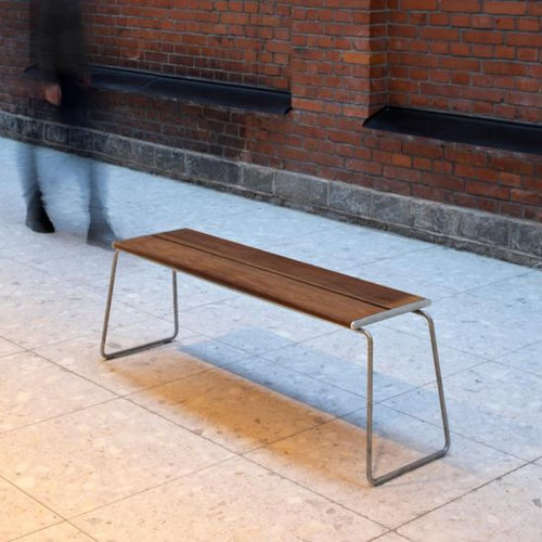 Banc public contemporain - APRIL GO - Vestre - en acier galvanisé / en bois / sans dossier