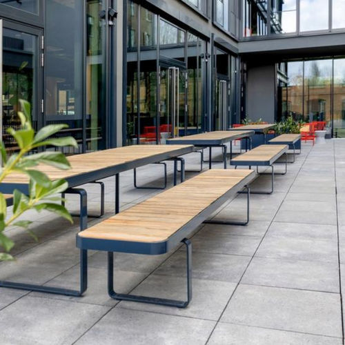 Banc public contemporain - FORUM  - Vestre - en acier galvanisé / en bois / sans dossier