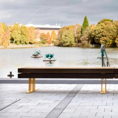 Banc public contemporain - KONG  - Vestre - en acier galvanisé / en bois / sans dossier