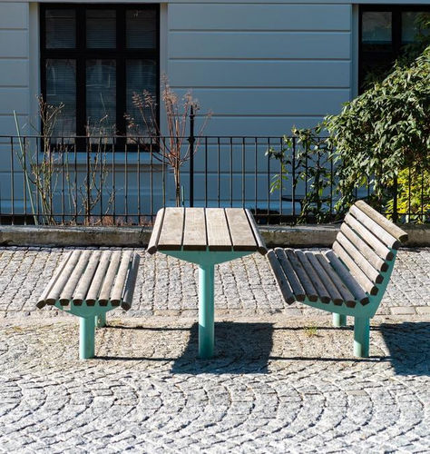 Table de pique-nique contemporaine - URBAN  - Vestre - en bois / avec piètement en acier galvanisé / rectangulaire