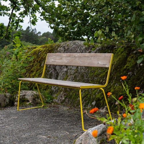 Banc public contemporain - APRIL GO - Vestre - en acier galvanisé / en bois / avec dossier