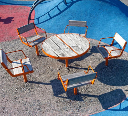 Chaise classique - APRIL  - Vestre - d'extérieur / en bois / avec piètement en acier galvanisé
