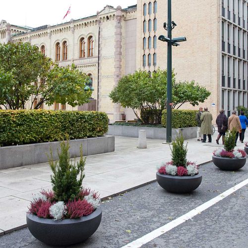 Jardinière en béton - BOBOLI - Vestre - en fibre de verre / ronde / contemporaine