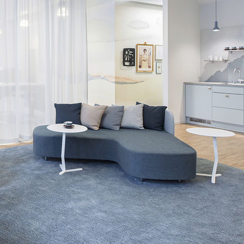 Table d'appoint contemporaine - BIRD - OFFECCT - en MDF / en feutre / ronde