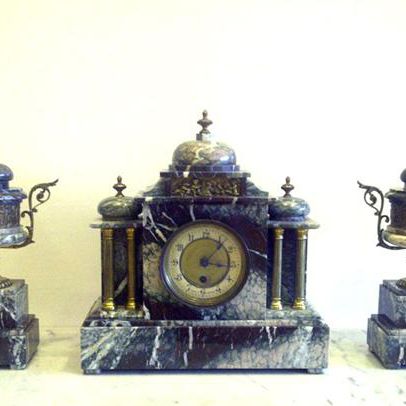 Horloge classique - Leonardo Caminetti GmbH - de table / analogique / en marbre