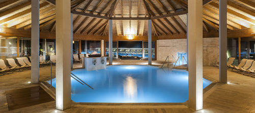 Piscine-spa hexagonale - Arredo di Pietra srl - multiplace / d'intérieur / sur mesure