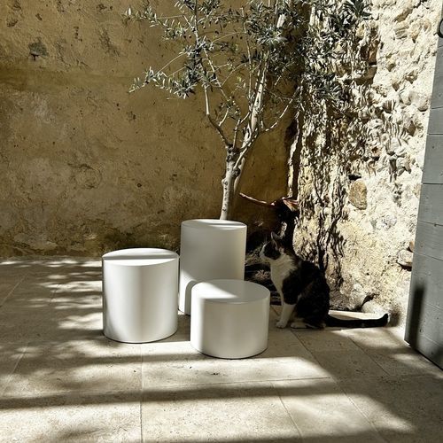 Table d'appoint contemporaine - LEON - TERRE ET METAL - en acier / avec piètement en acier / ronde