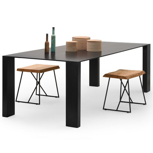 Table contemporaine - BIG GIM - ZEUS - en tôle d'acier / avec piètement en tôle d'acier / rectangulaire