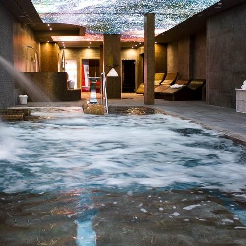 Piscine hydrofuge - INTERVAP EUROPA SLU - d'intérieur / pour hôtel / encastrable