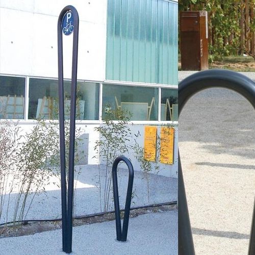 Panneau signalétique au sol - OMÉGA - univers & cité | mobilier urbain - acier / d'extérieur