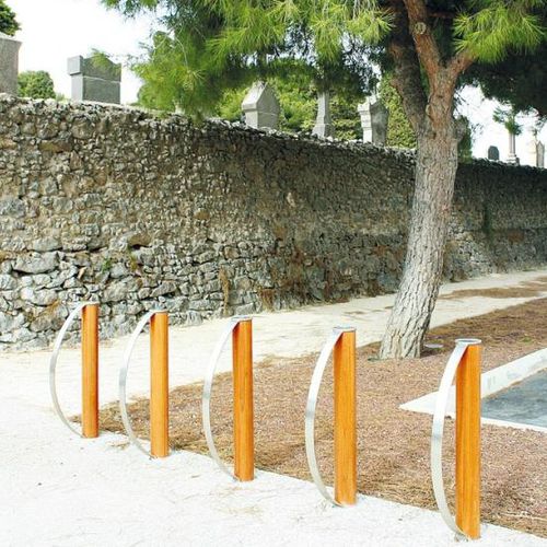 Range-vélo au sol - EXOTICA - univers & cité | mobilier urbain - sécurisé / pour espace public / en inox