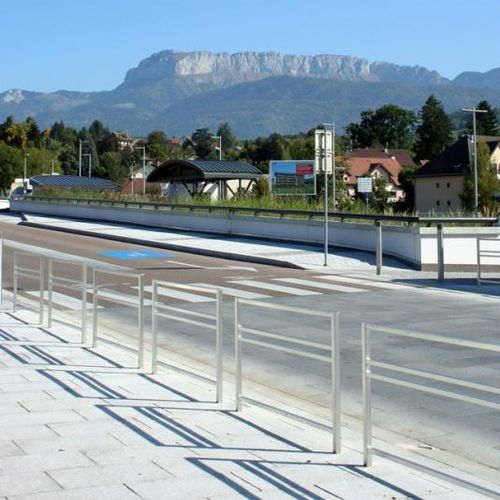 Barrière de protection - VISION  - univers & cité | mobilier urbain - fixe / rétractable / en inox