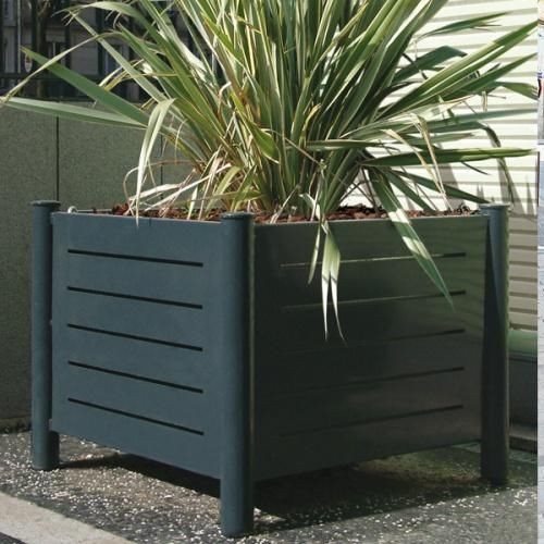 Jardinière en acier - FLORA  - univers & cité | mobilier urbain - carrée / sur mesure / à hauteur réglable