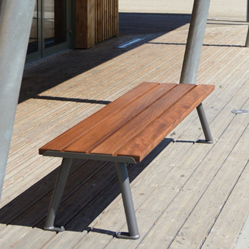 Banc public contemporain - ORIA  - univers & cité | mobilier urbain - en bois / en acier / sans dossier