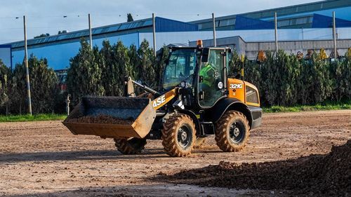 Chargeuse sur pneus - 321G - Case Construction - diesel / pour chantier