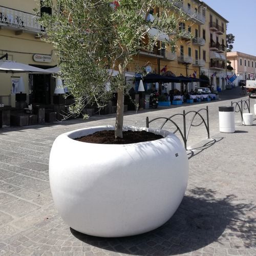 Jardinière en béton fibré - NUVOLA - VASART URBAN DESIGN - en béton à haute performance / circulaire / contemporaine