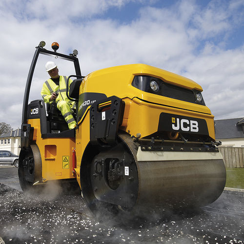 Rouleau compresseur tandem - VMT 430-130/140 - JCB Deutschland GmbH - vibrant