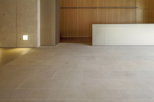 Carrelage en grès - PLIEZHAUSEN  - Lauster Steinbau GmbH Natursteinwerke - sablé / d'intérieur / de sol