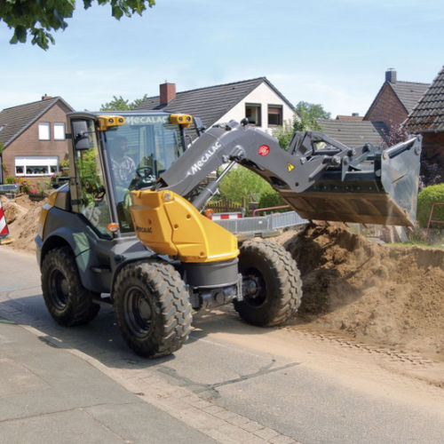 Chargeuse sur pneus - AS 900 - MECALAC Baumaschinen GmbH - pour chantier / diesel / pour chantier