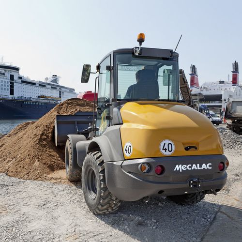 Chargeuse compacte à 4 roues directrices - AF 1050 - MECALAC Baumaschinen GmbH