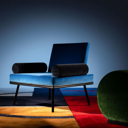 Fauteuil contemporain - RUE DU MAIL  - LELIEVRE - en velours / en frêne / en bois laqué