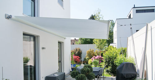 Voile d'ombrage imperméable - SOLIDAY-XS - Plaspack Netze GmbH - à enrouleur automatisé / rectangulaire / en tissu