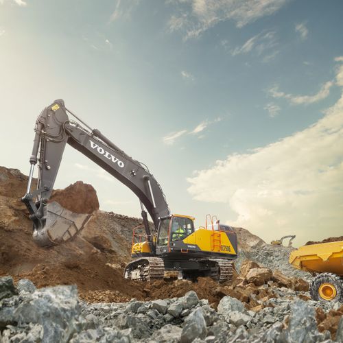 Pelle sur chenilles - EC750E - Volvo Construction Equipment Germany GmbH - pivotante / pour chantier / diesel