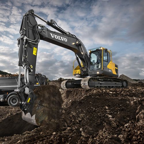 Pelle intermédiaire - EC220E - Volvo Construction Equipment Germany GmbH - sur chenilles / pour chantier / diesel