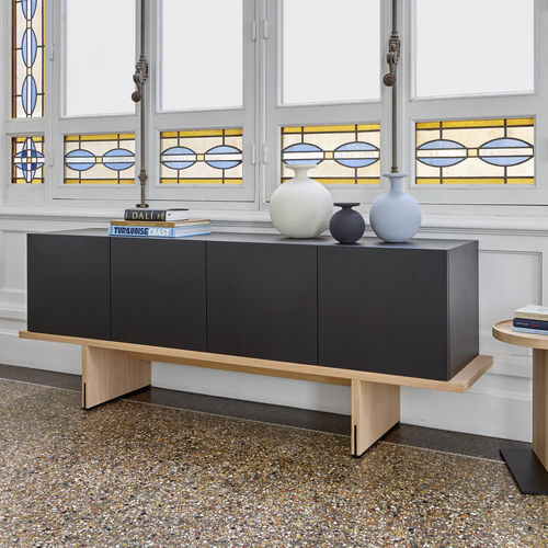 Buffet contemporain - KARUMA - CINNA - bois / en acier / à portes battantes