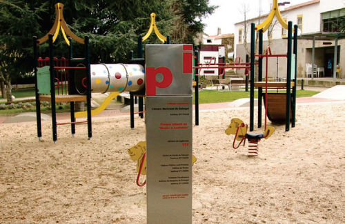 Totem publicitaire - TOTEM PI - EUROBOLLARD