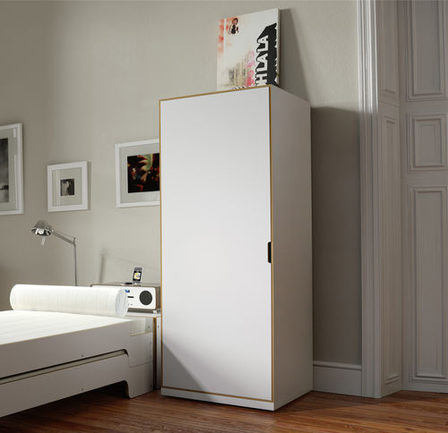 Armoire contemporaine - Mueller Moebelwerkstätten - en contreplaqué / en mélaminé / à portes battantes