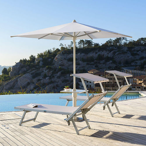 Parasol carré - CRONO - Crema Outdoor S.r.l. - rond / à mât central / en tissu