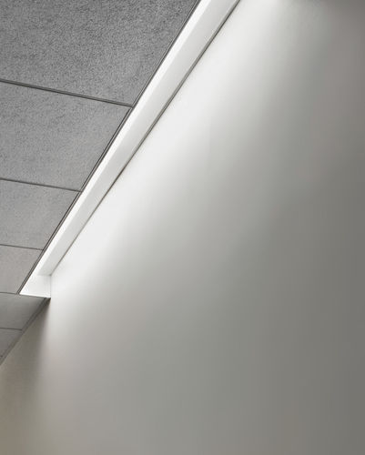 Profil éclairant au plafond - SLOT® SYSTEMS : 8400 - LiteControl - encastrable / fluorescent / modulaire