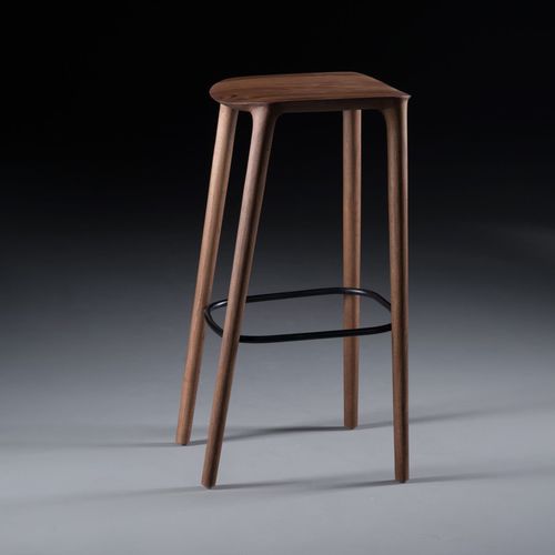 Tabouret de bar contemporain - NEVA - Artisan Solid Wood Furniture - en cuir / avec piètement en bois / tapissé