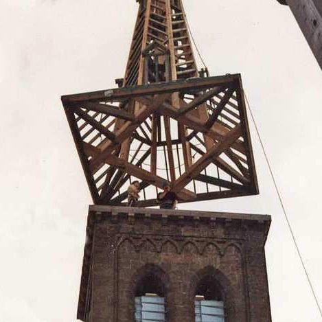 Charpente de toiture en bois - CLOCHER DE SAINTE-MARIE SUR SEMOIS - Artbois SA - lamellé-collé / préfabriquée