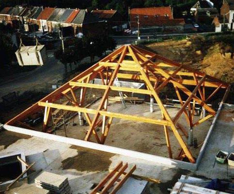 Charpente de toiture en bois - C.P.A.S. NIVELLES	 - Artbois SA - lamellé-collé / préfabriquée