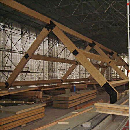 Charpente de toiture en bois - CHÂTEAU DU VAL SAINT LAMBERT - Artbois SA - lamellé-collé / préfabriquée