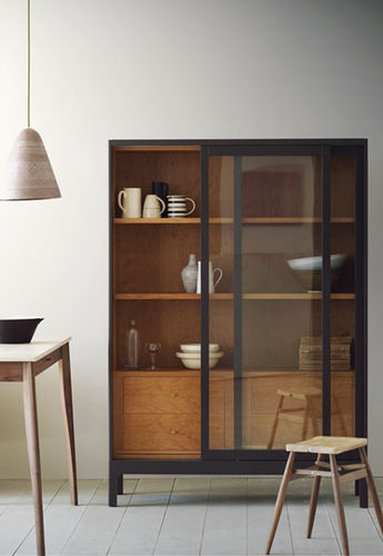 Vitrine contemporaine - JOYCE - PINCH - en chêne