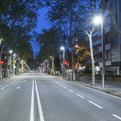 Lampadaire urbain - PECHINA - CARANDINI - contemporain / en aluminium / à LED