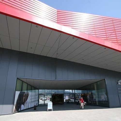Panneau sandwich pour façade - ISOROCK VARIO - Hoesch Bausysteme - face métallique / âme en laine minérale / pour protection incendie